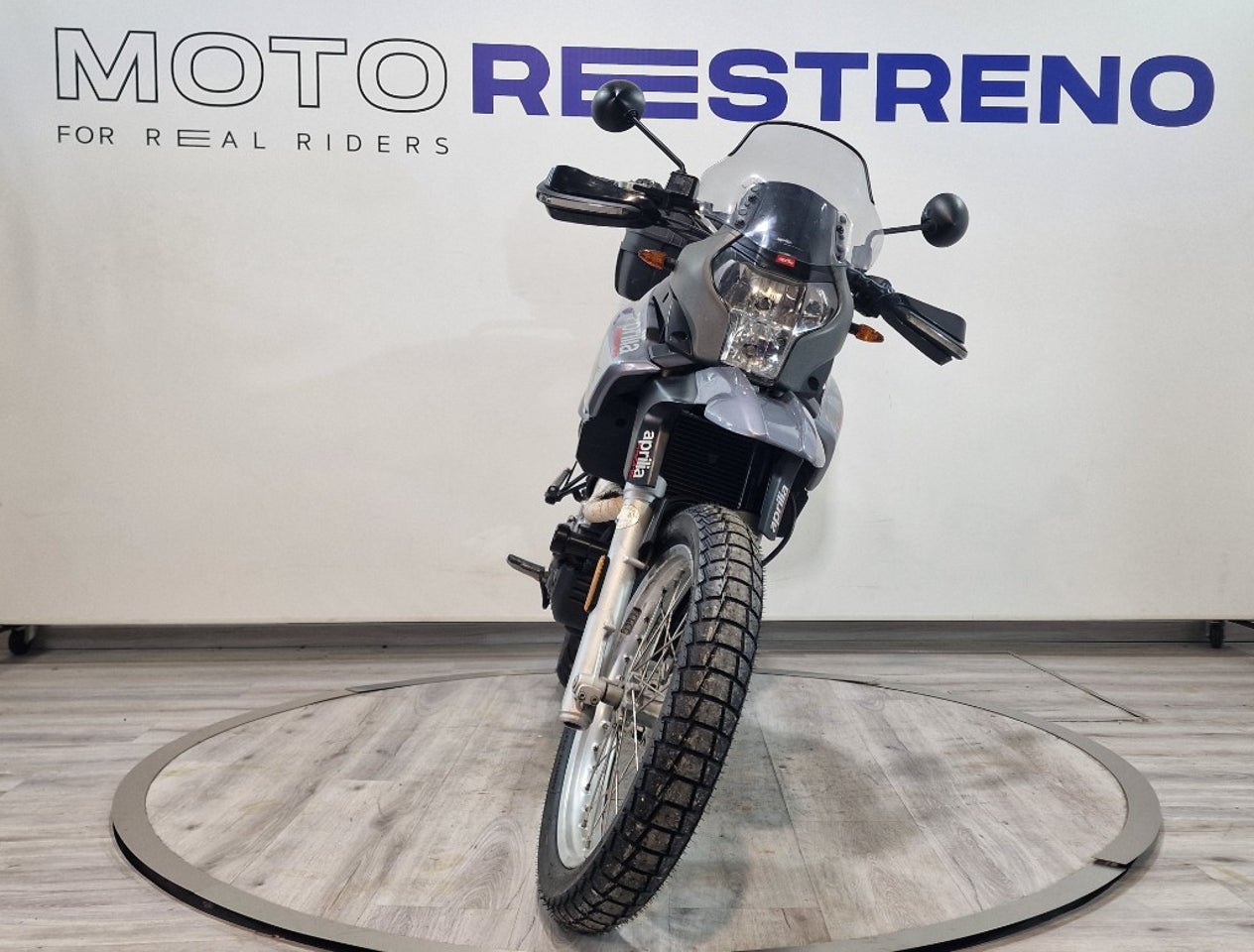 Ver moto APRILIA PEGASO 650