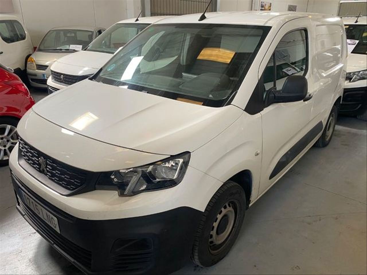 PEUGEOT Partner