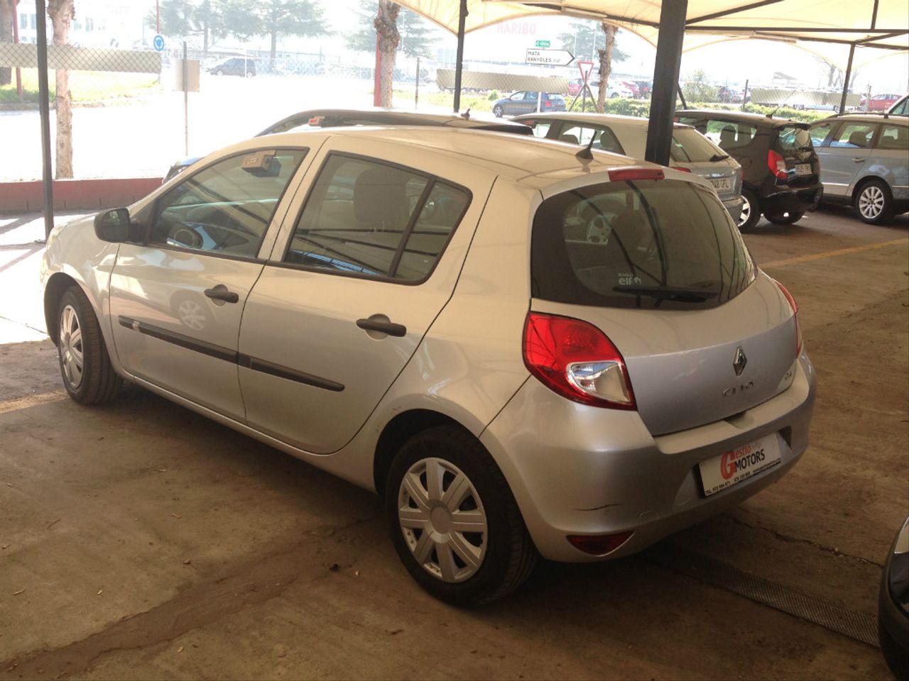 RENAULT Clio64258758238465122
