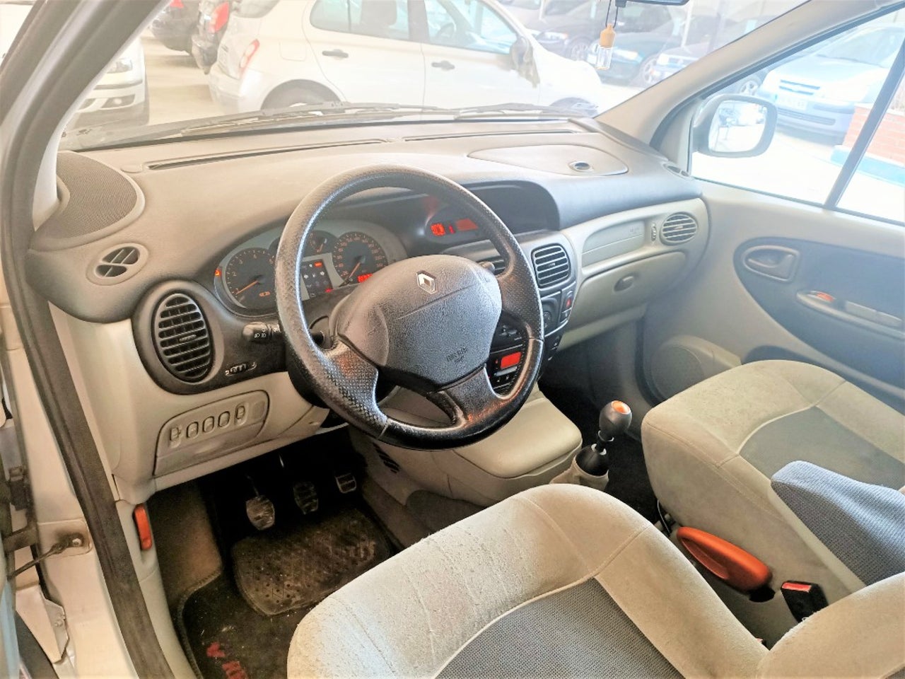 bg