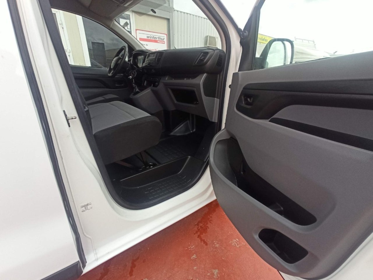 bg