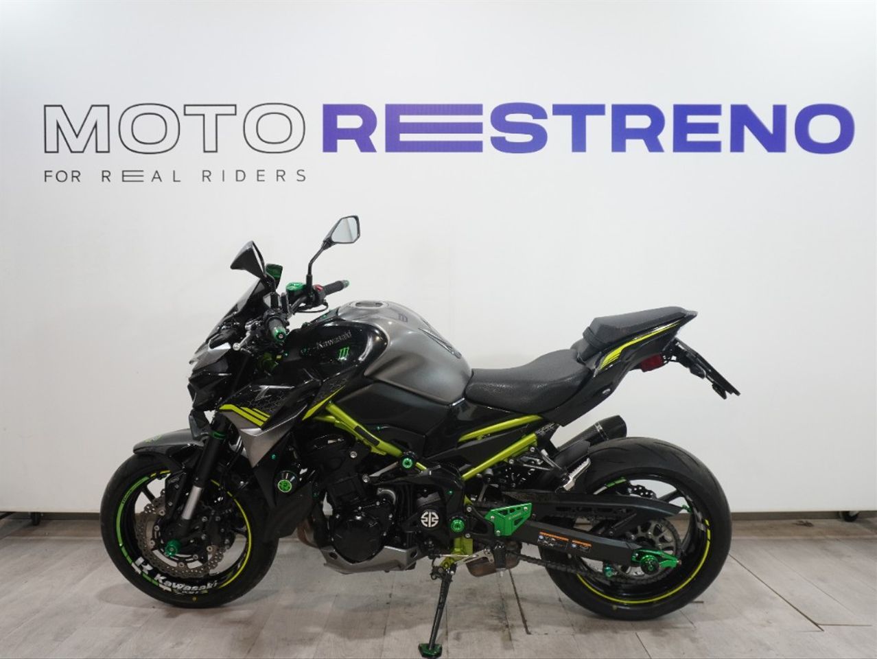 Ver moto KAWASAKI Z 900