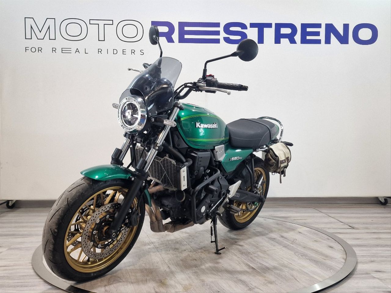 Ver moto KAWASAKI Z 650RS