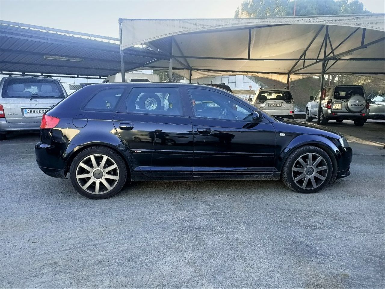 AUDI A364270637028738122