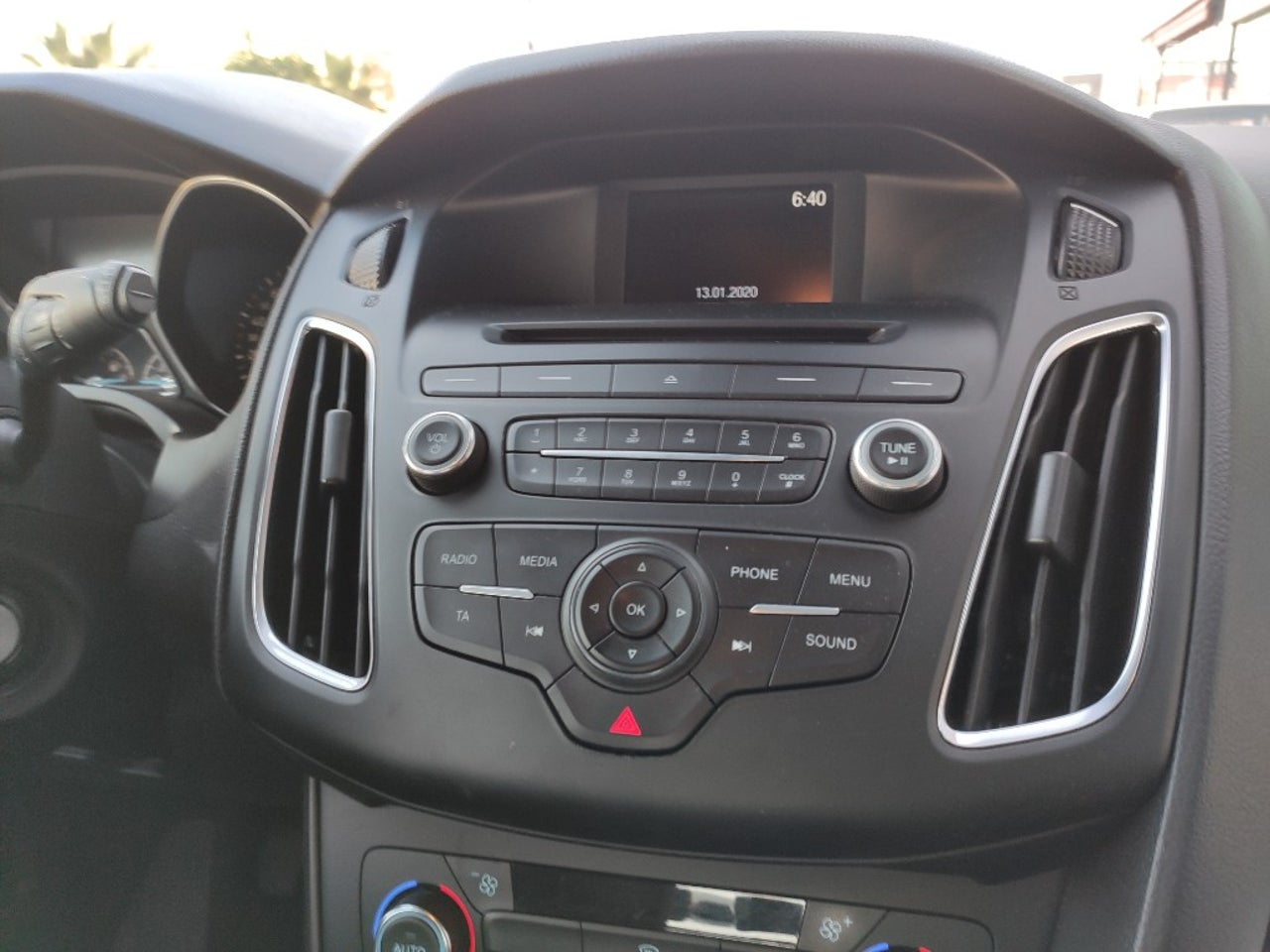 FORD Focus63844645823619121