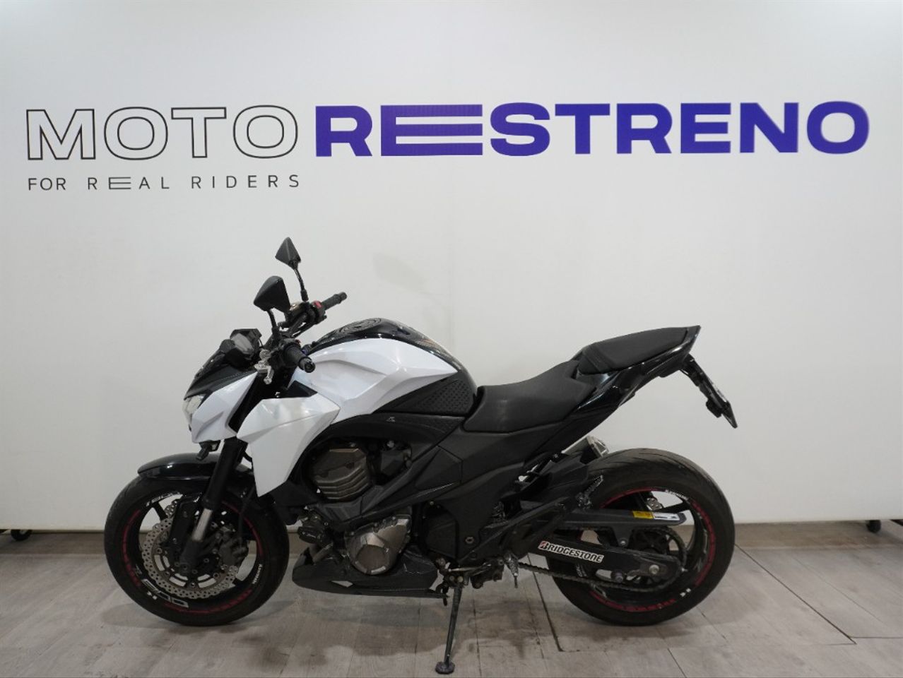 Ver moto KAWASAKI Z 800
