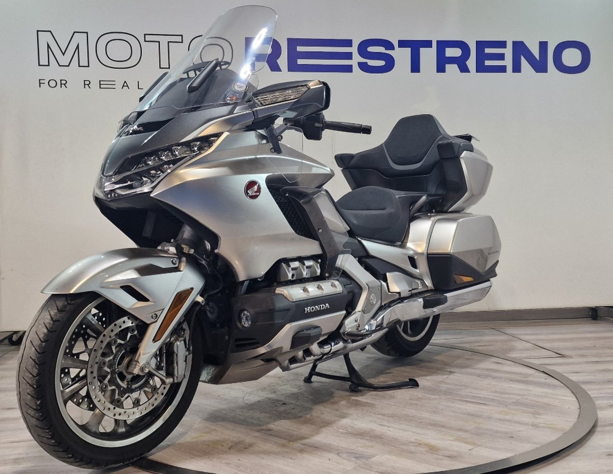 Ver moto HONDA GOLD WINGTour