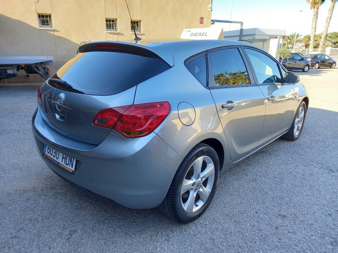 bg