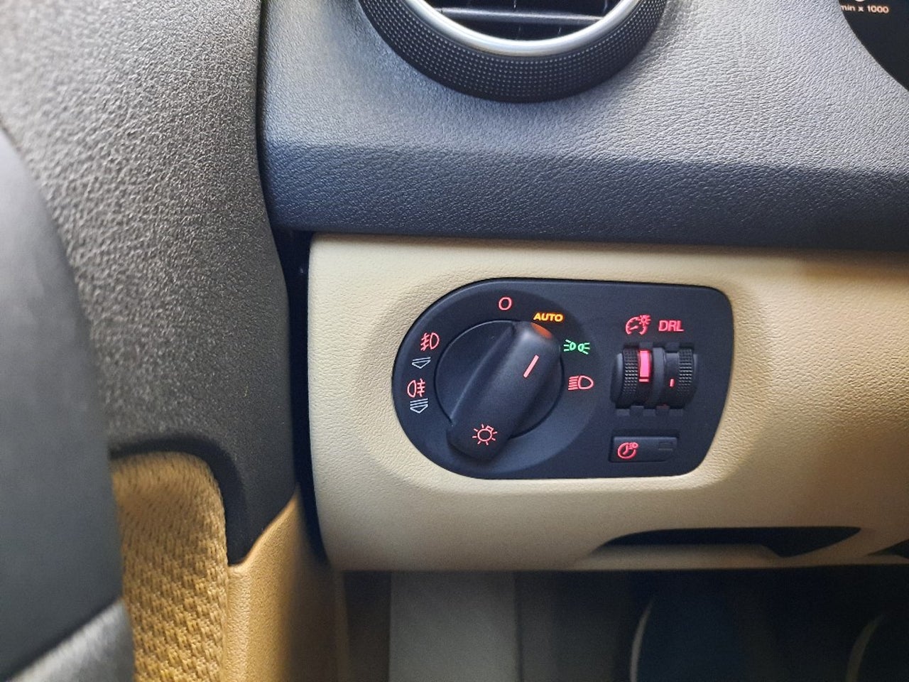 AUDI A363846339503235122