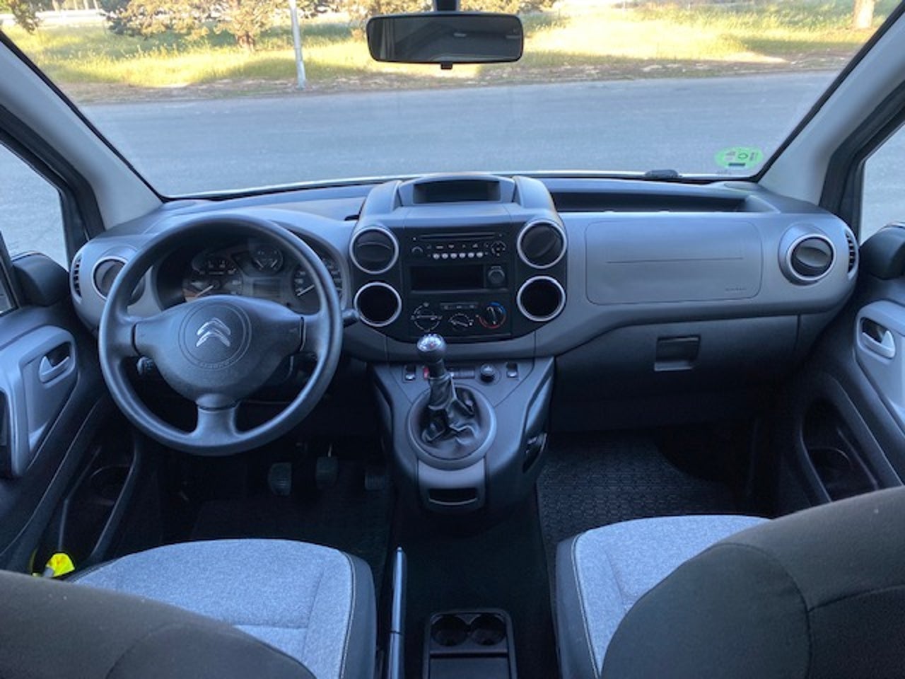 bg
