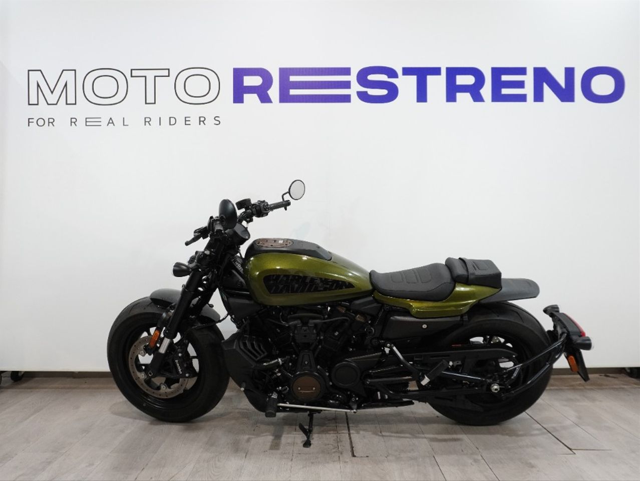 Ver moto HARLEY DAVIDSON SPORTSTER S