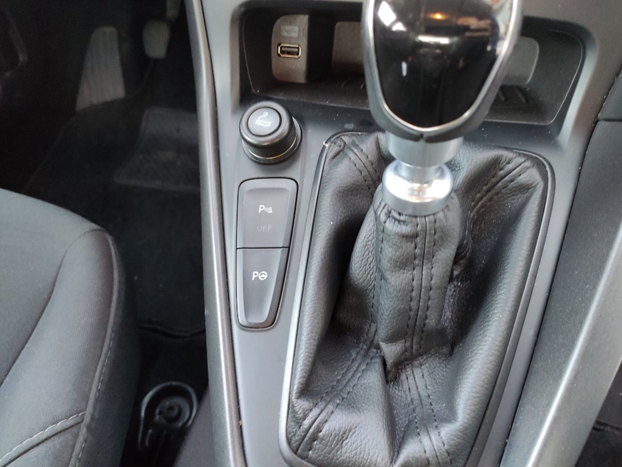 FORD Focus63844645823619122