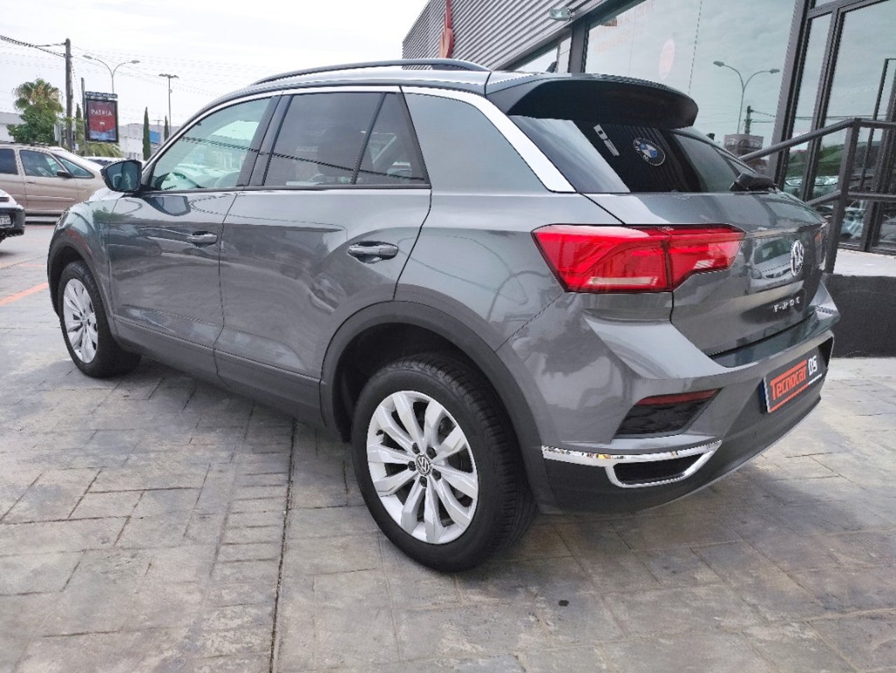 bg