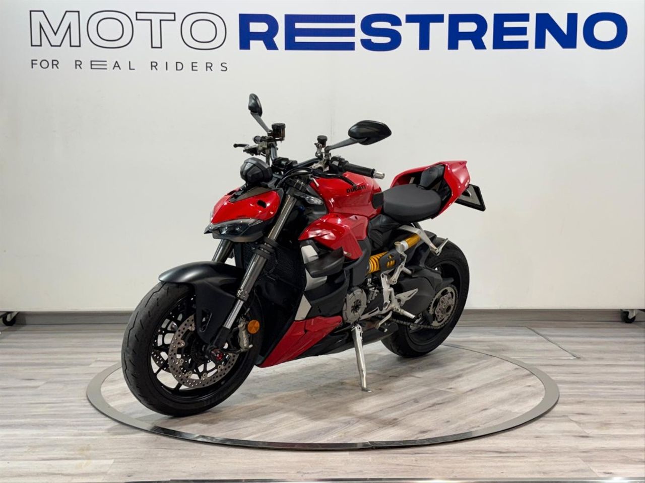 Ver moto DUCATI STREETFIGHTER V2