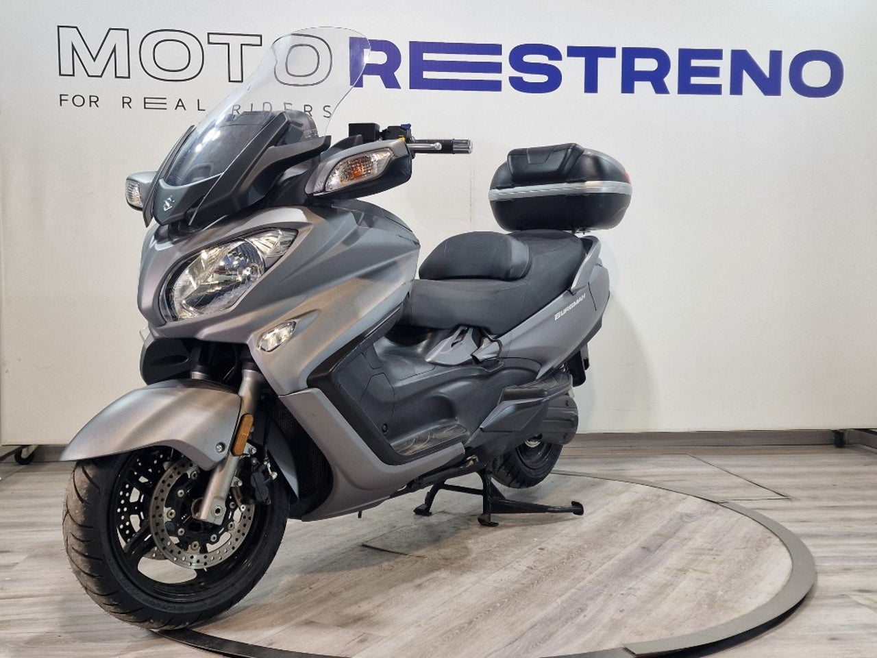 Ver moto SUZUKI BURGMAN 650 EXECUTIVE