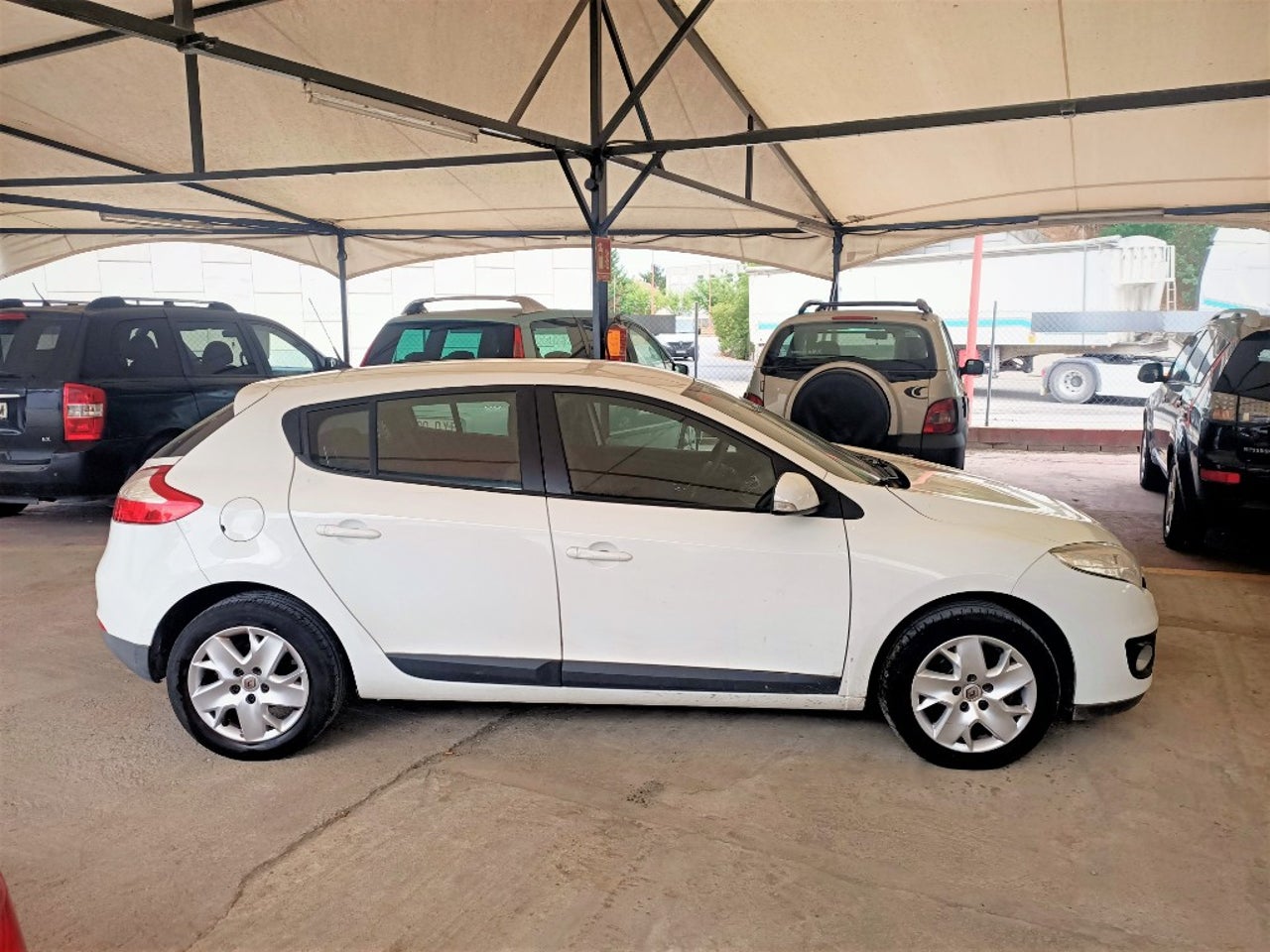 RENAULT Megane64259343403393124