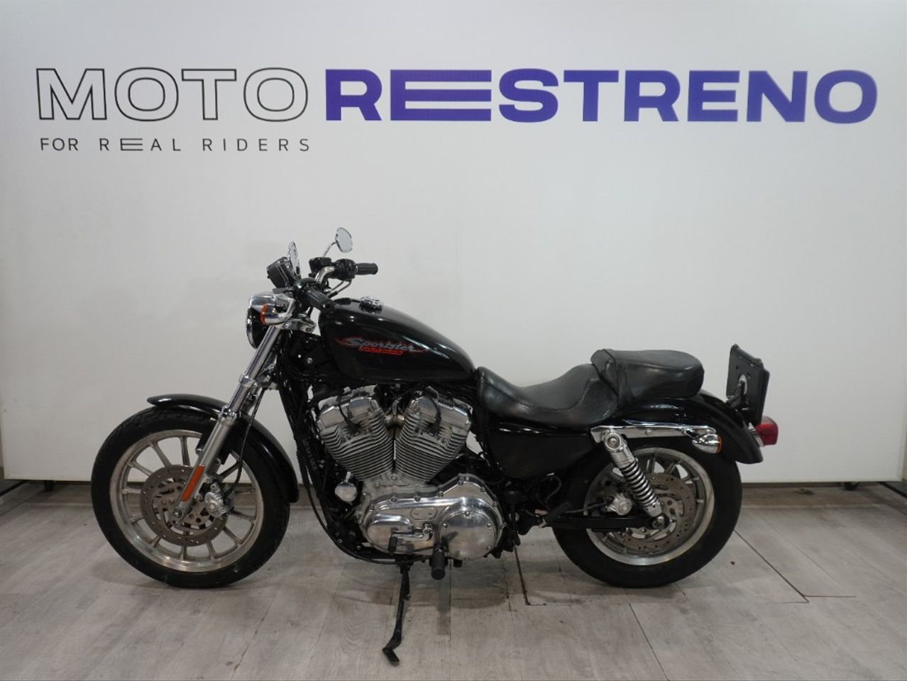 Ver moto HARLEY DAVIDSON SPORTSTER 883