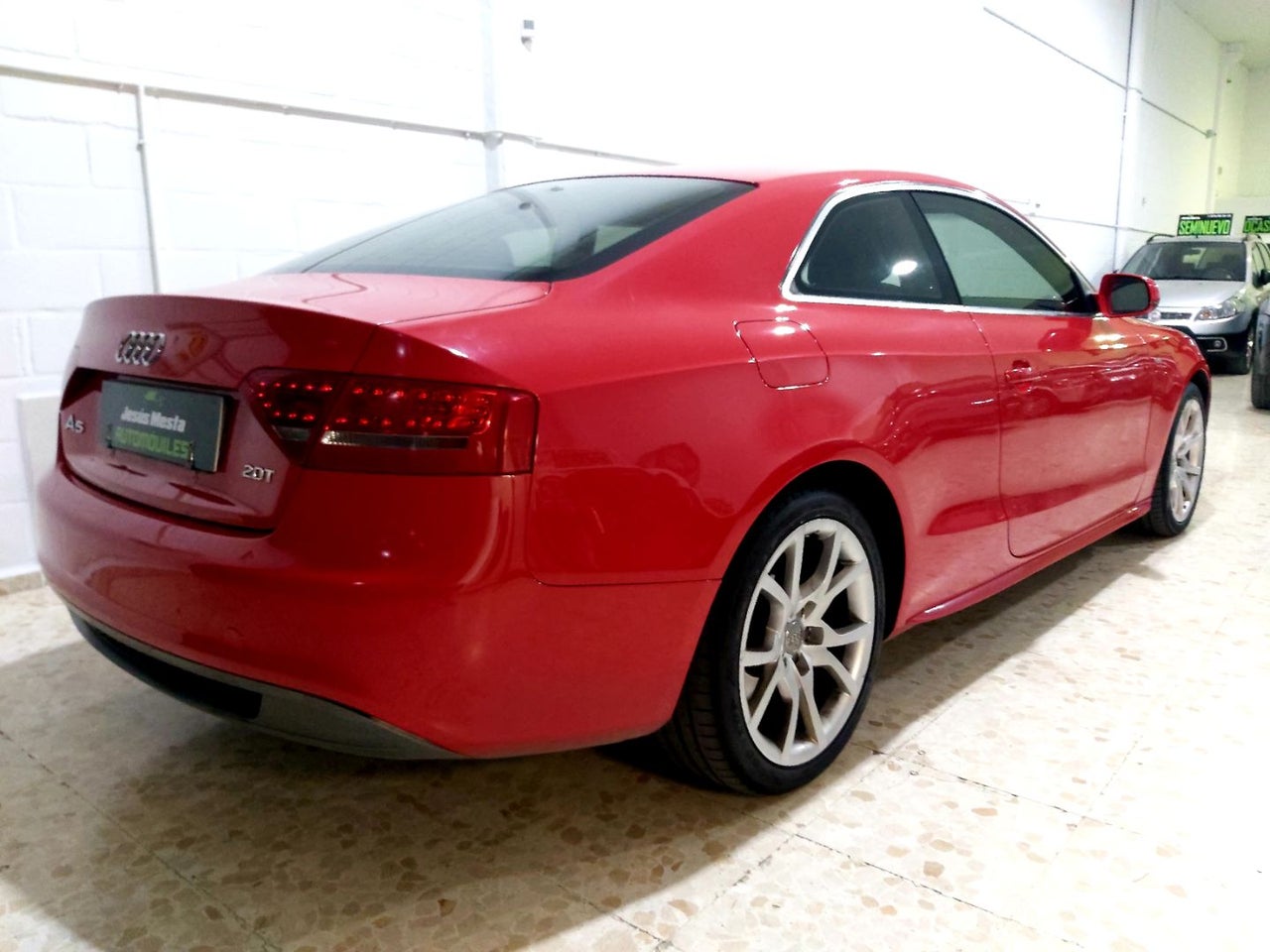 AUDI A563844649819907122
