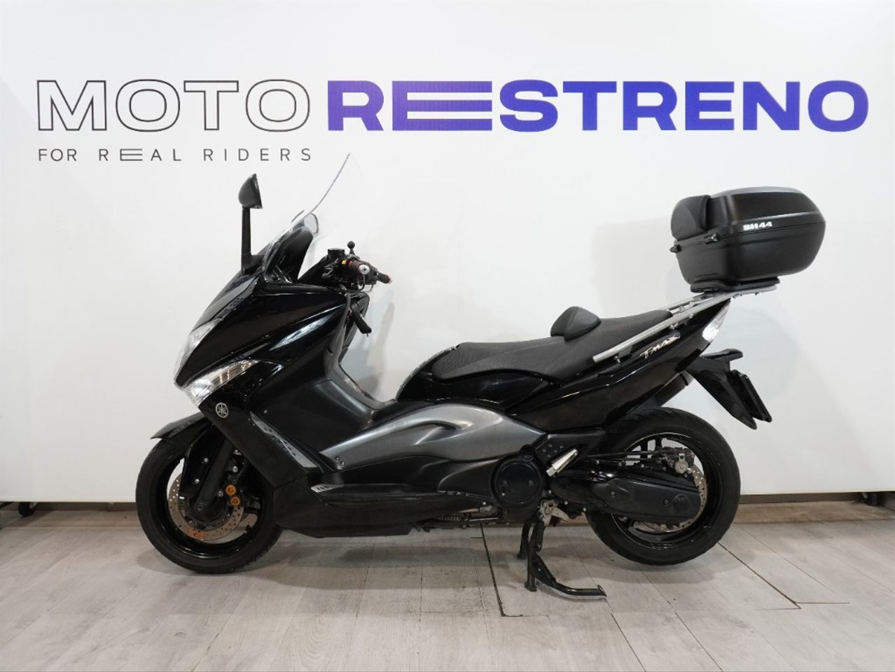 Ver moto YAMAHA T-MAX 500