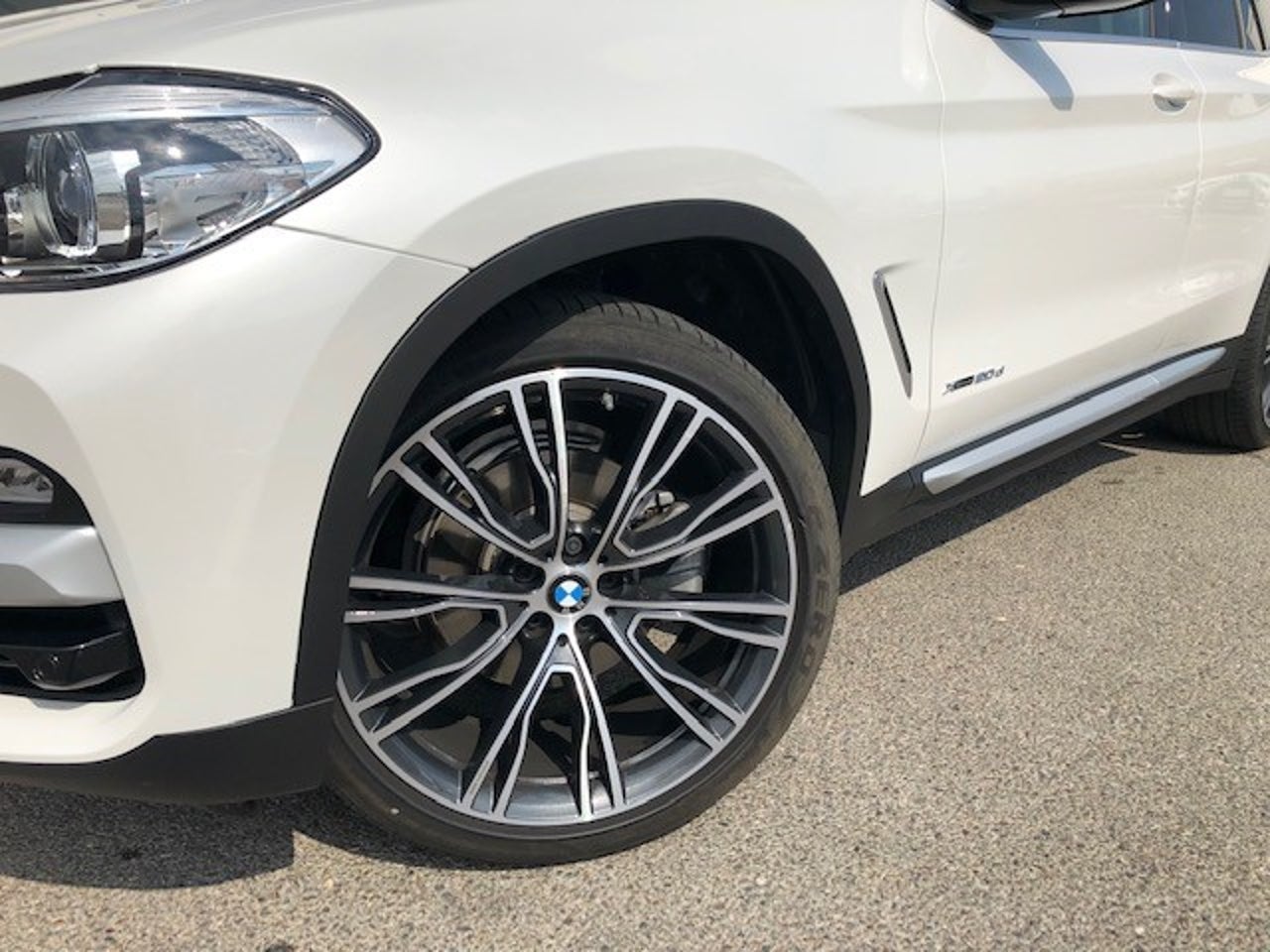 BMW X364299988248065124