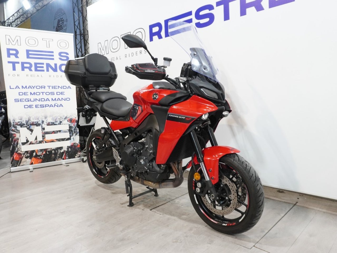 Ver moto YAMAHA TRACER 9