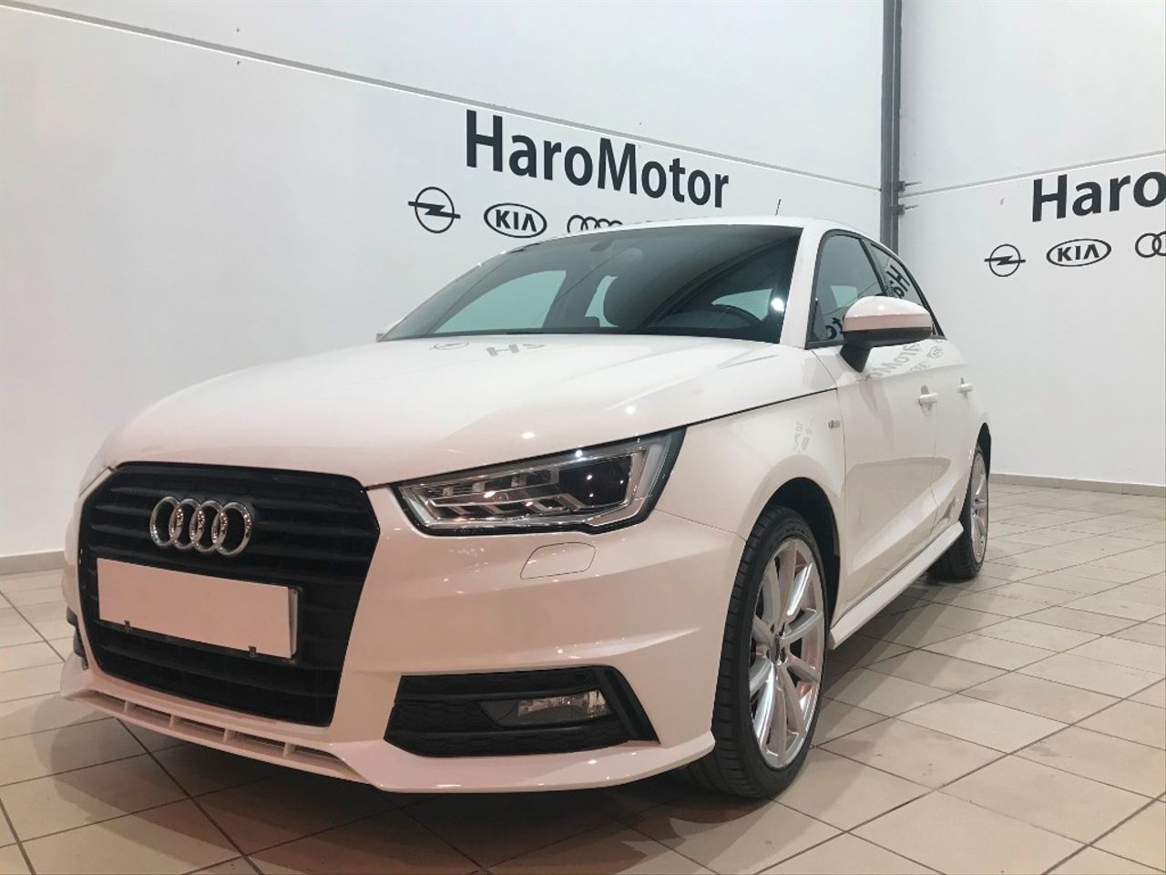 AUDI A164270058071681122