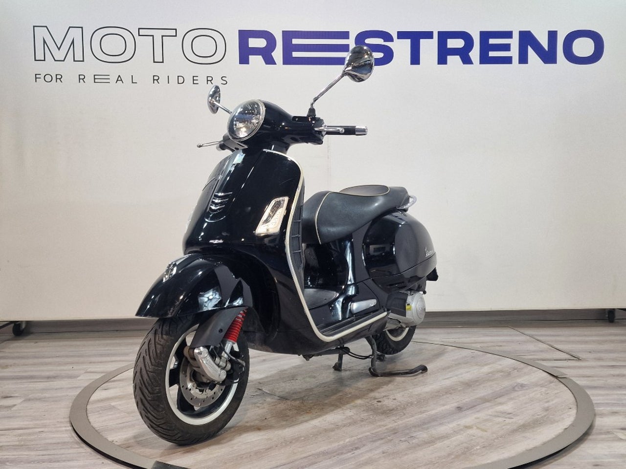 Ver moto VESPA GTS 125 IE SUPERABS ASR
