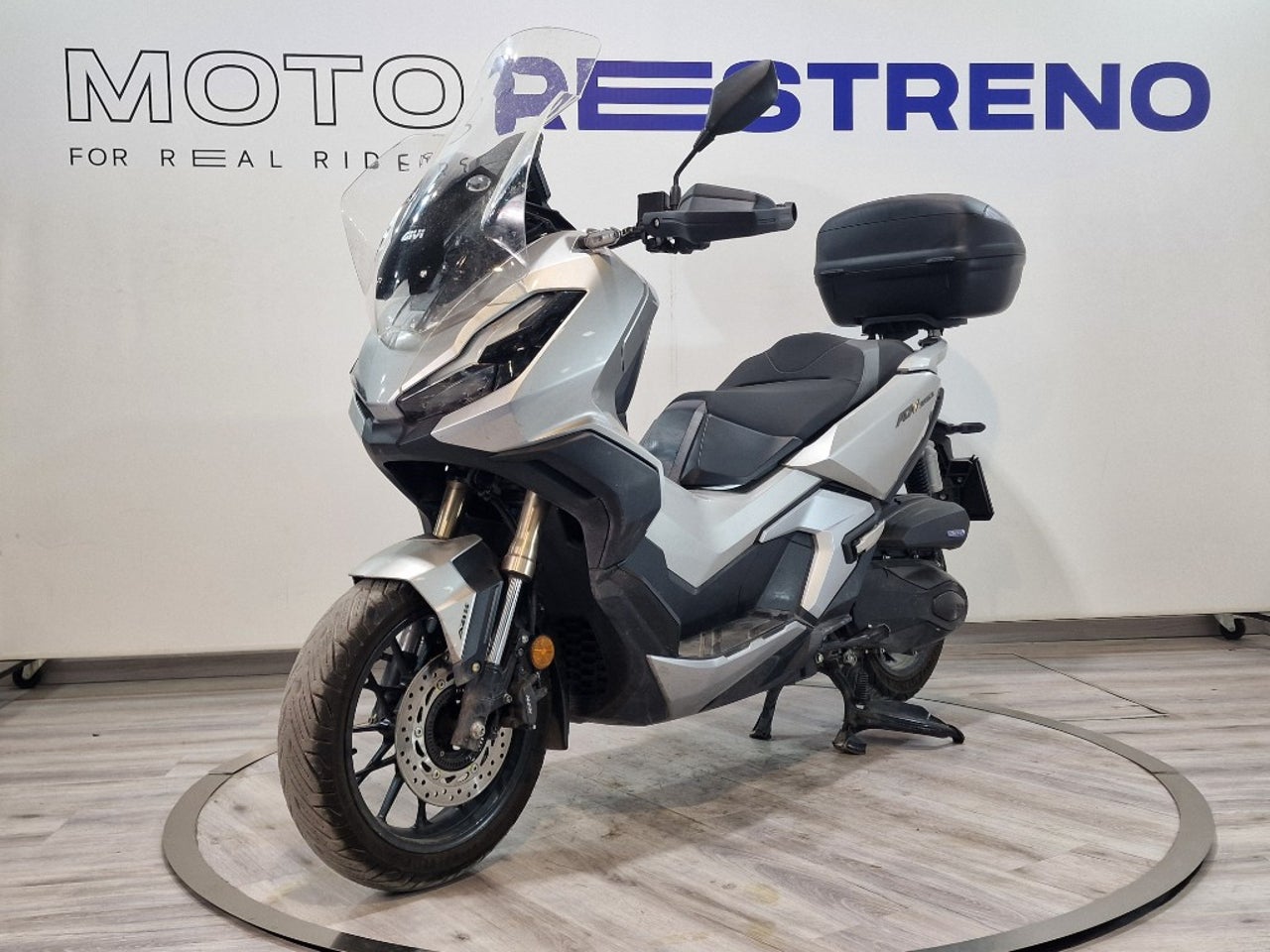 Ver moto HONDA ADV 350