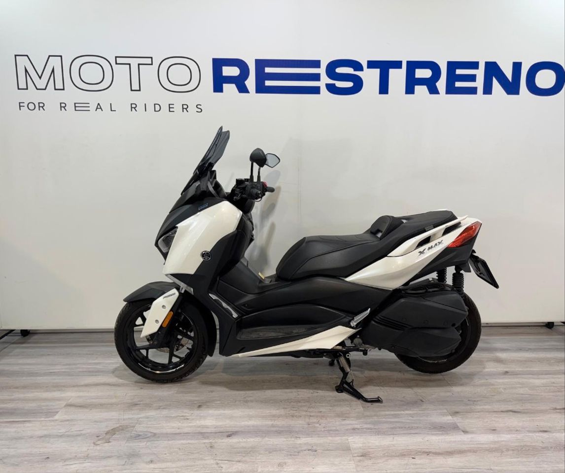 Ver moto YAMAHA XMAX 300
