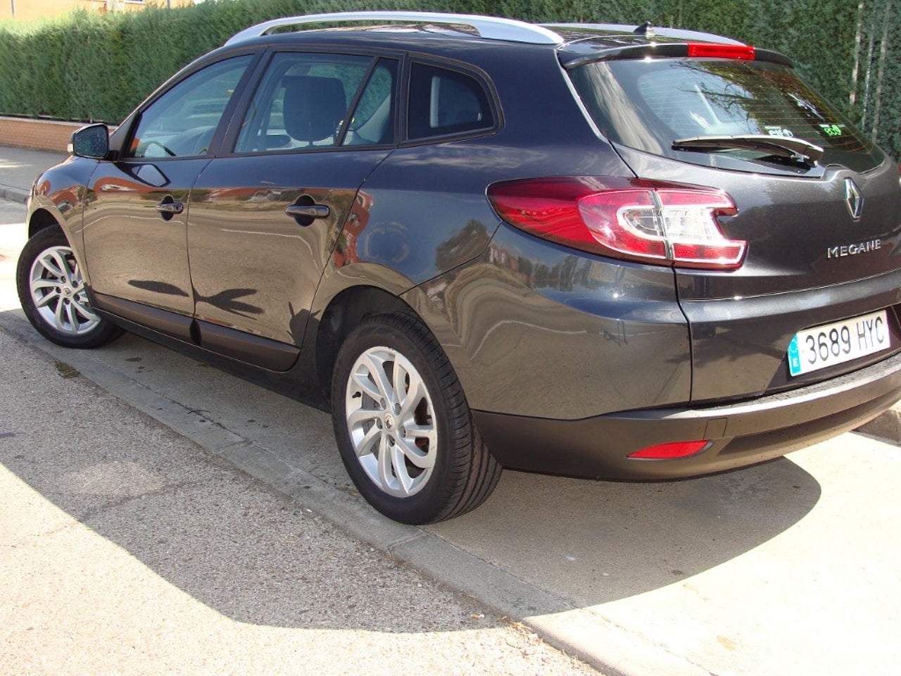 bg