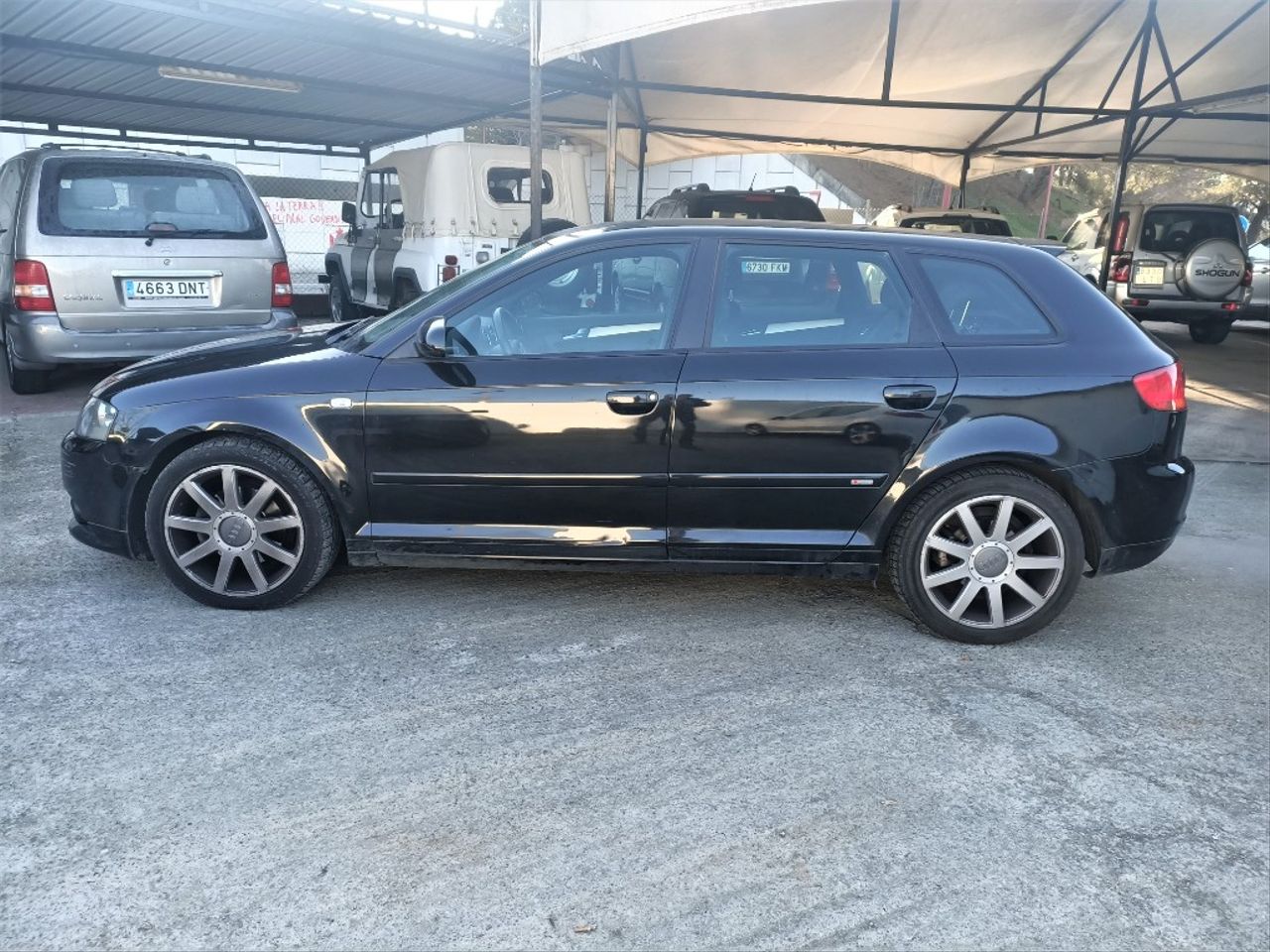 AUDI A364270637028738124