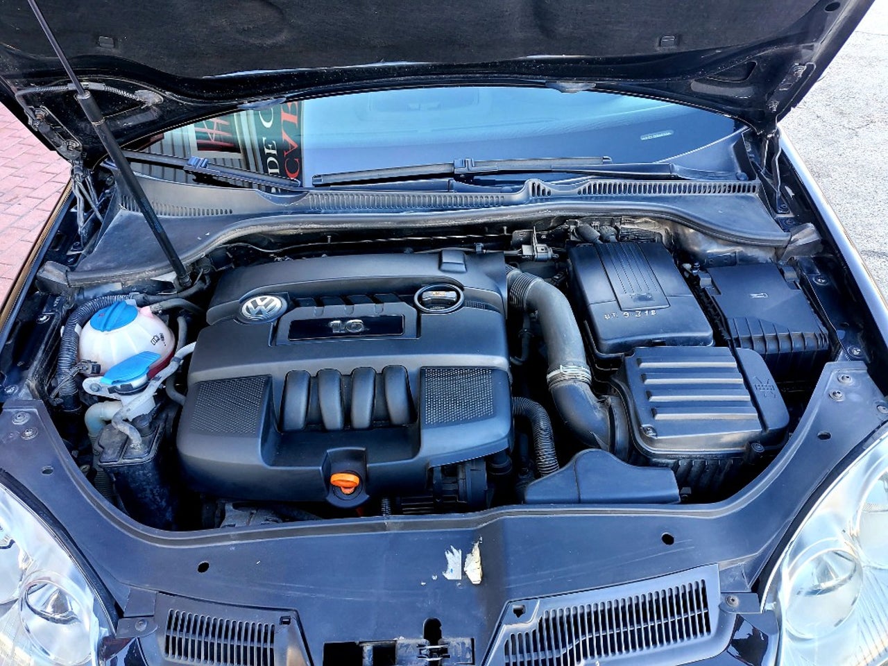 bg