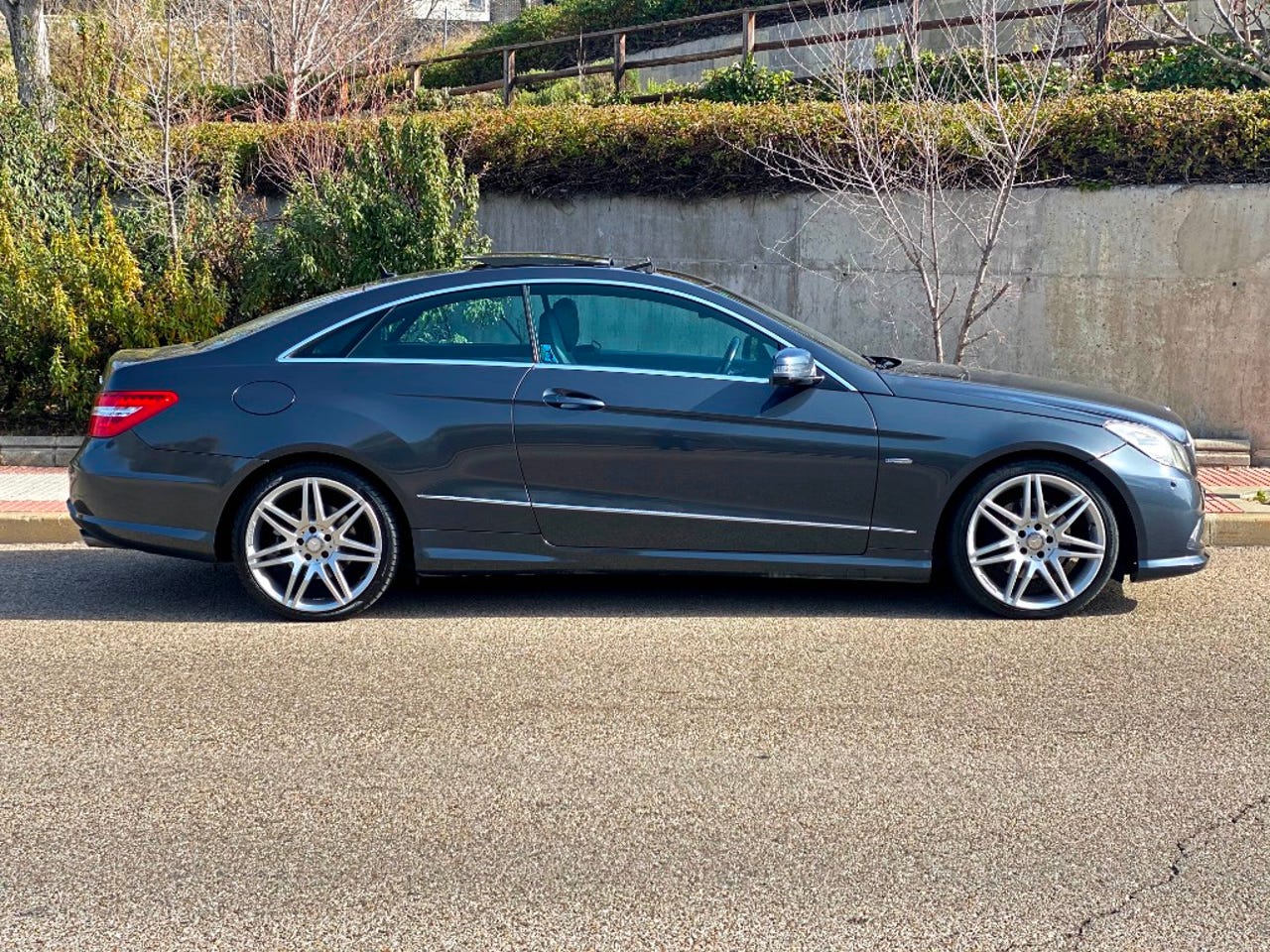 MERCEDES-BENZ Clase E64249282696065124