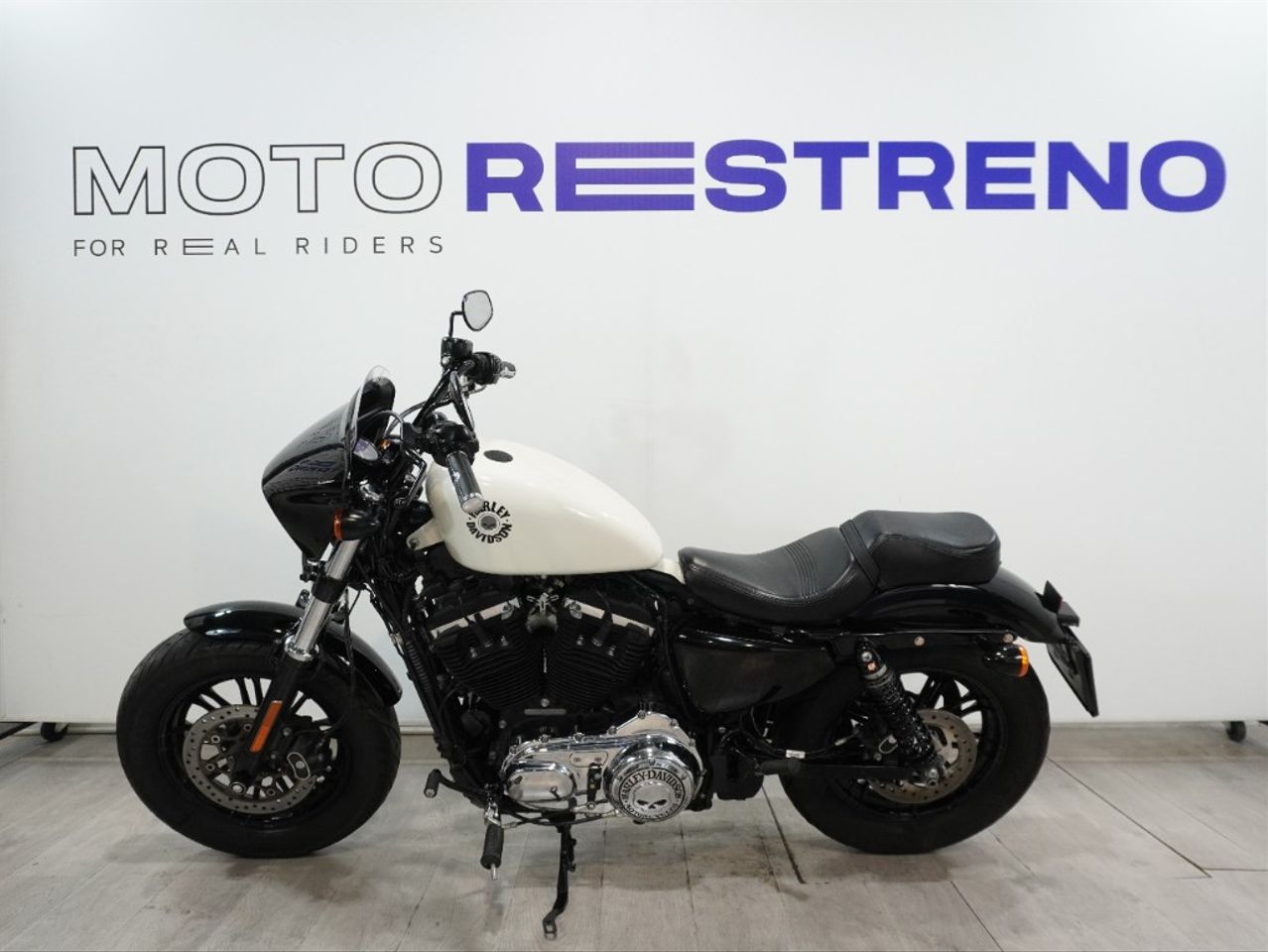 Ver moto HARLEY DAVIDSON SPORTSTER FORTY-EIGHTSpecial