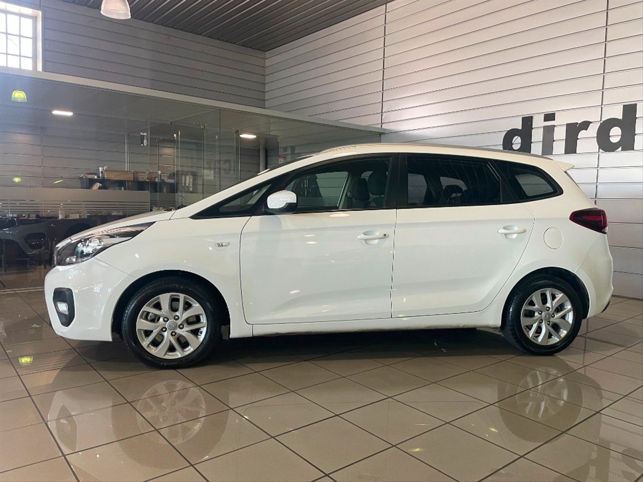 KIA Carens64314902338947124