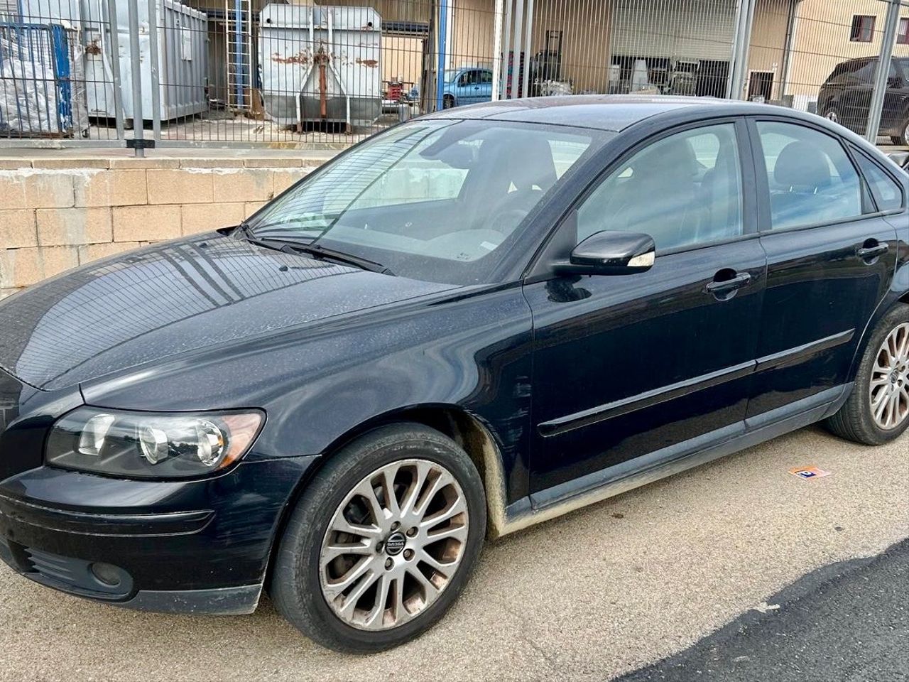 VOLVO S40