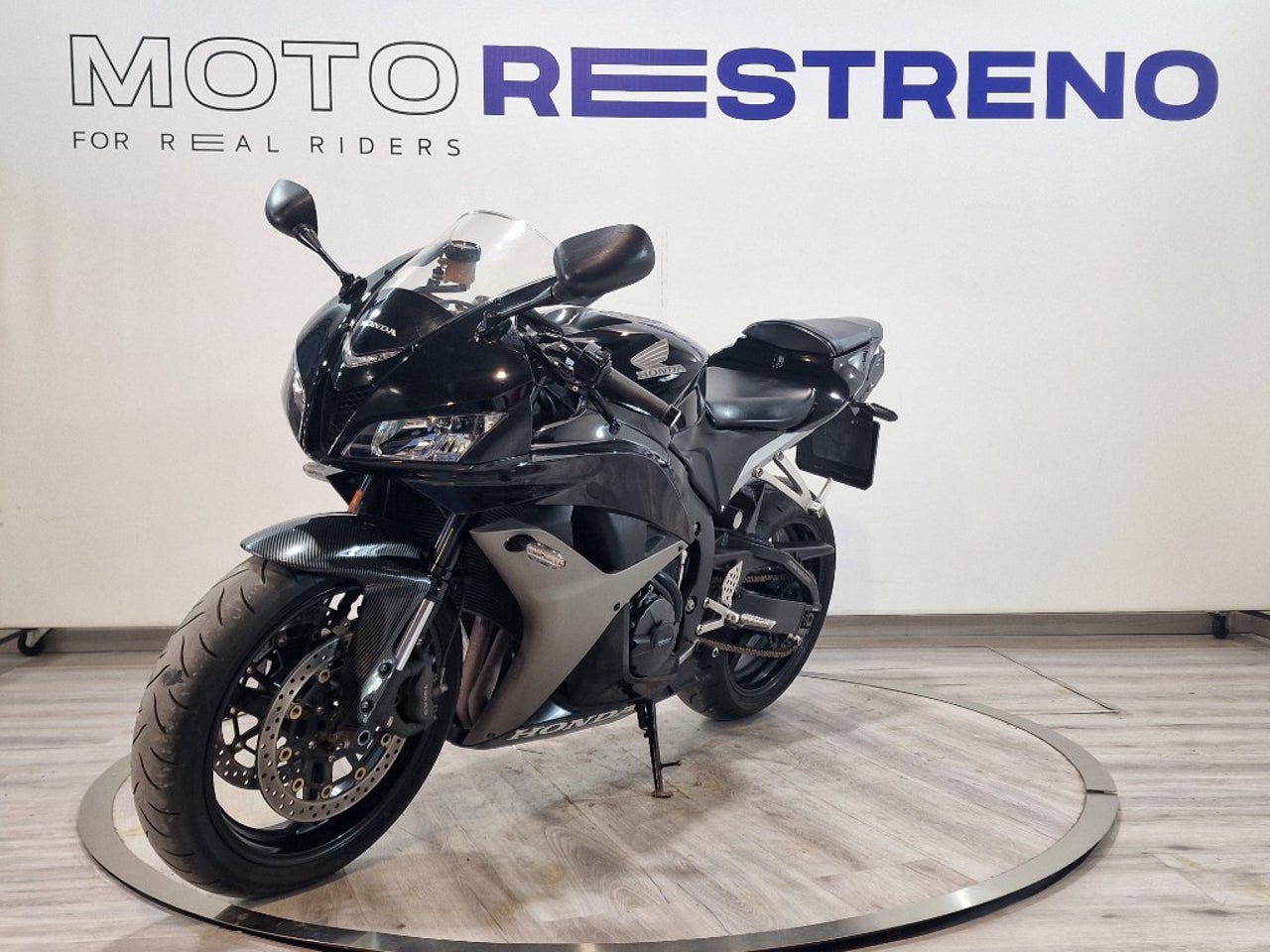 Ver moto HONDA CBR 600 RR