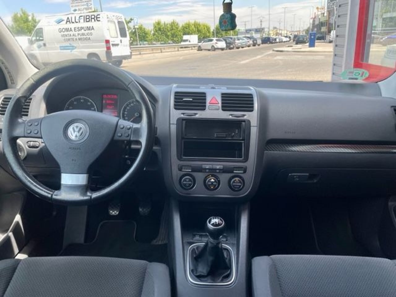 bg