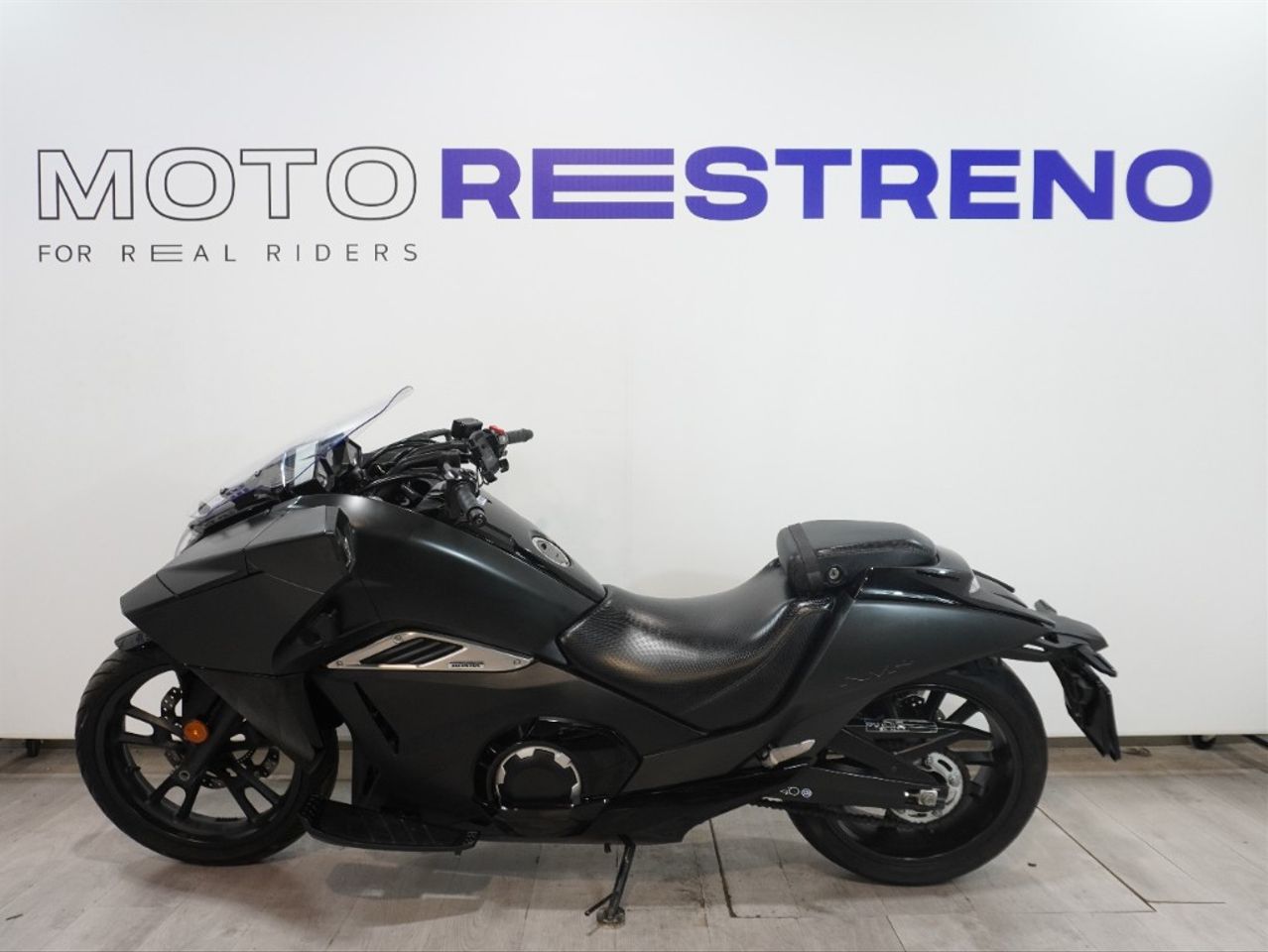 Ver moto HONDA NM4 VULTUS