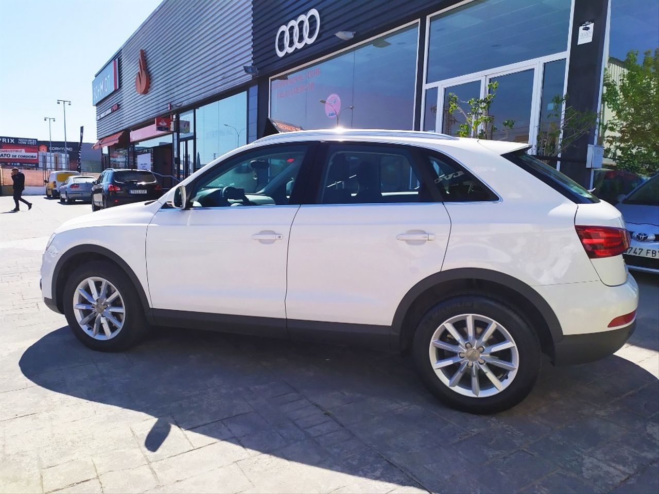 AUDI Q363844645763585121