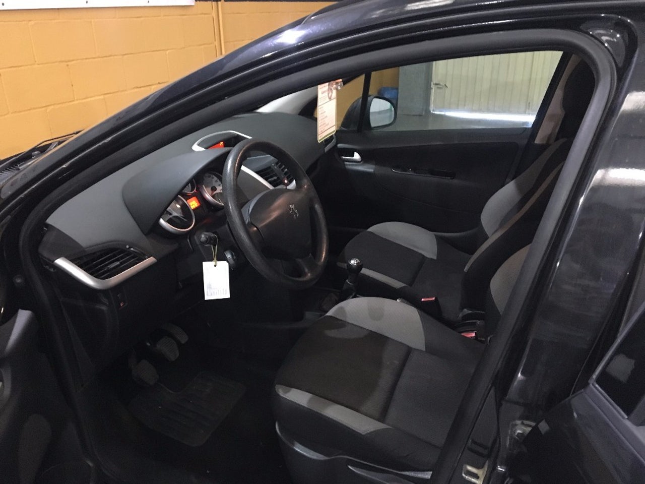 bg