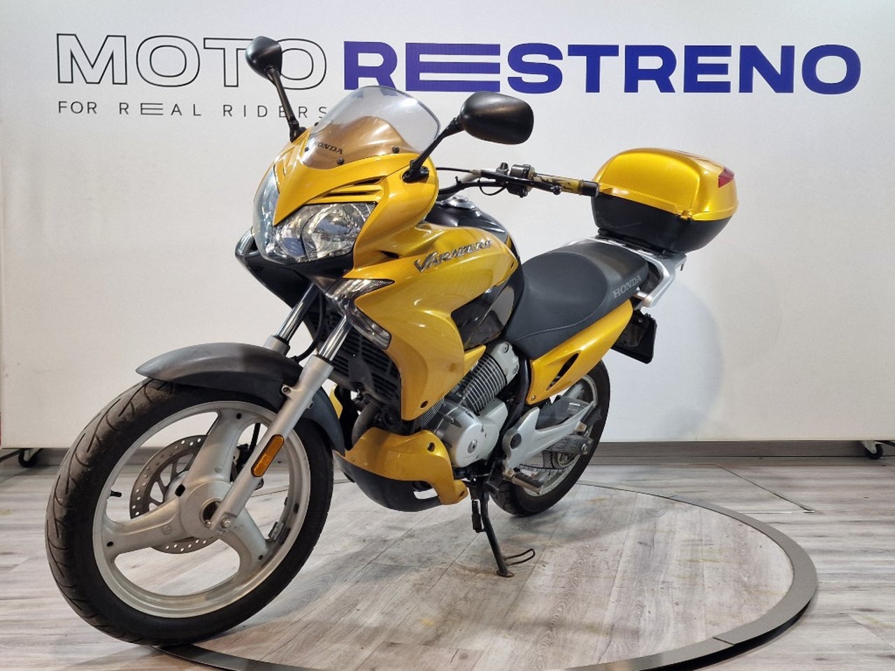 Ver moto HONDA XL 125V VARADERO