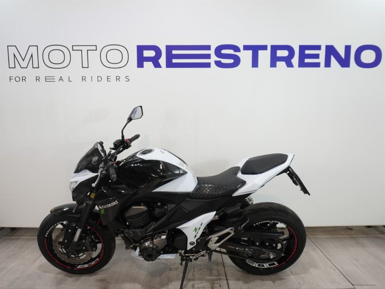 Ver moto KAWASAKI Z 800
