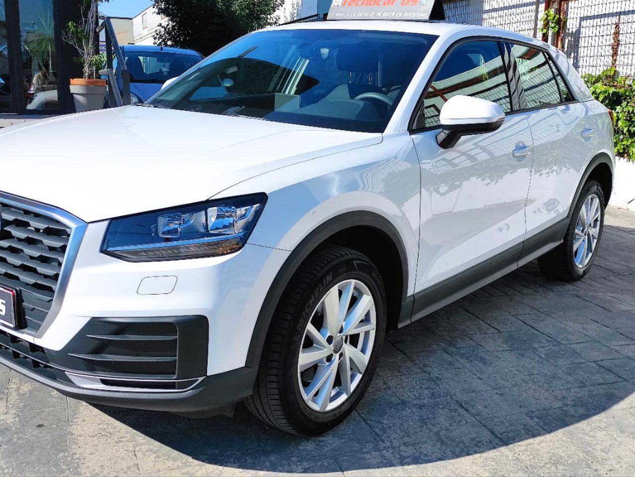 AUDI Q263844059254403122