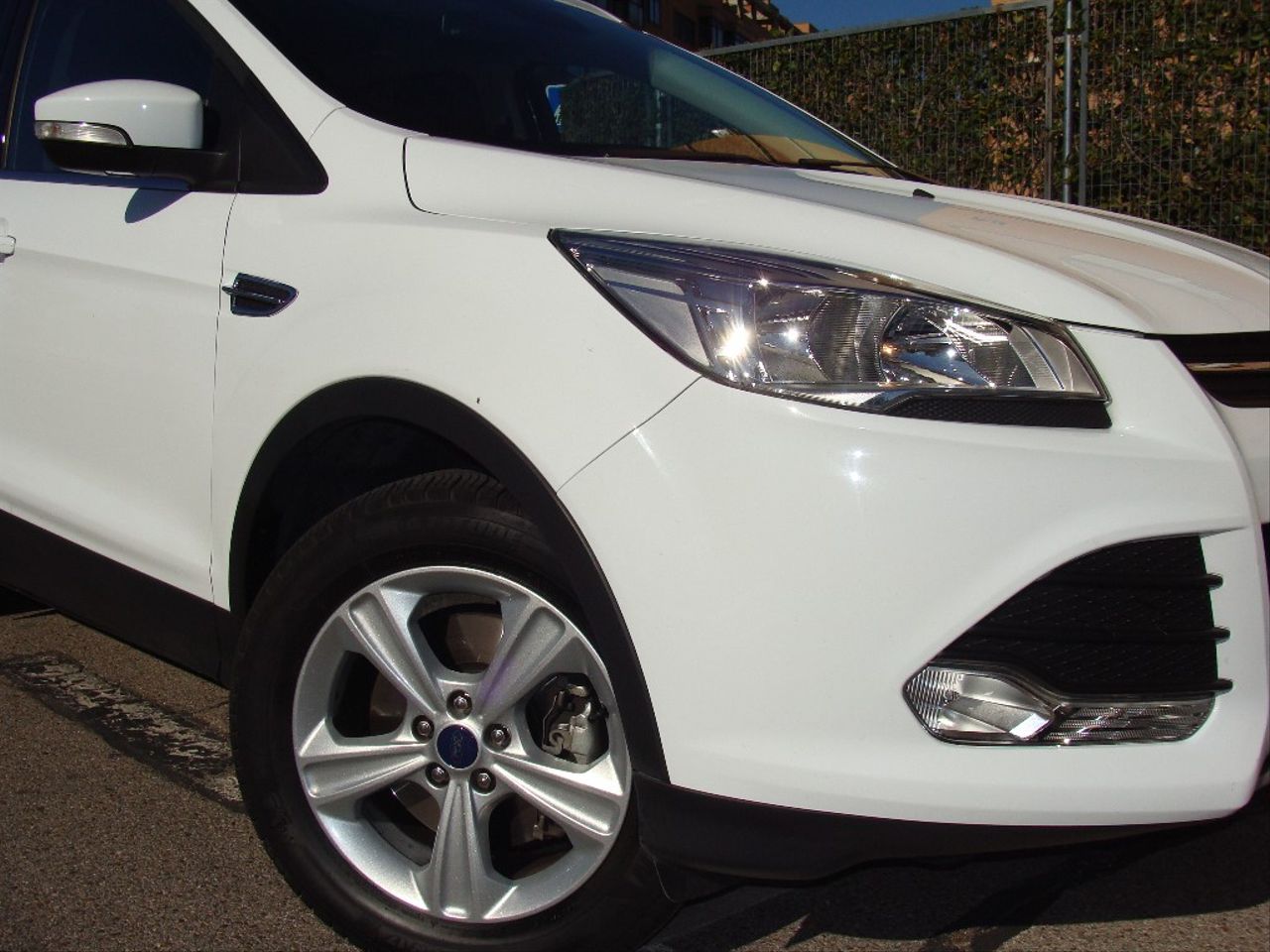 FORD Kuga64235293301505124