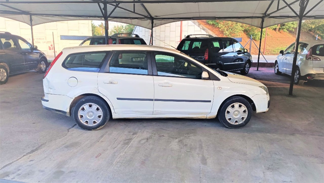 FORD Focus64236422370818122