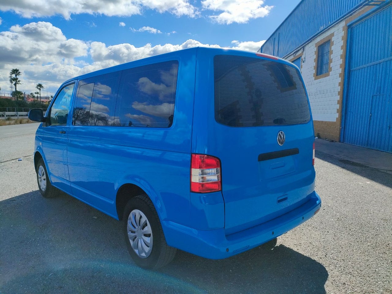 bg