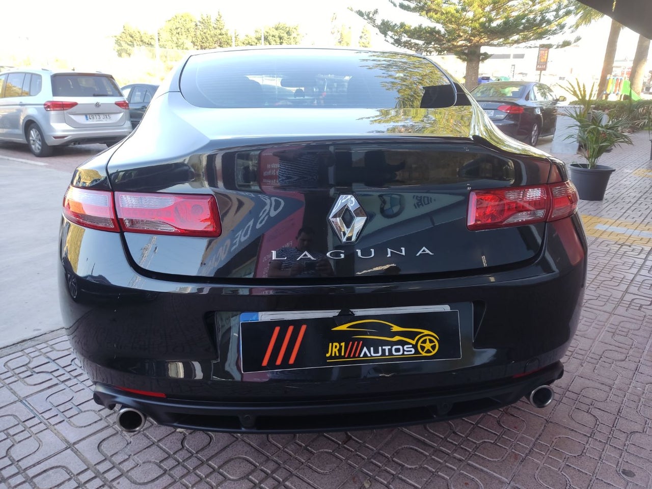 bg