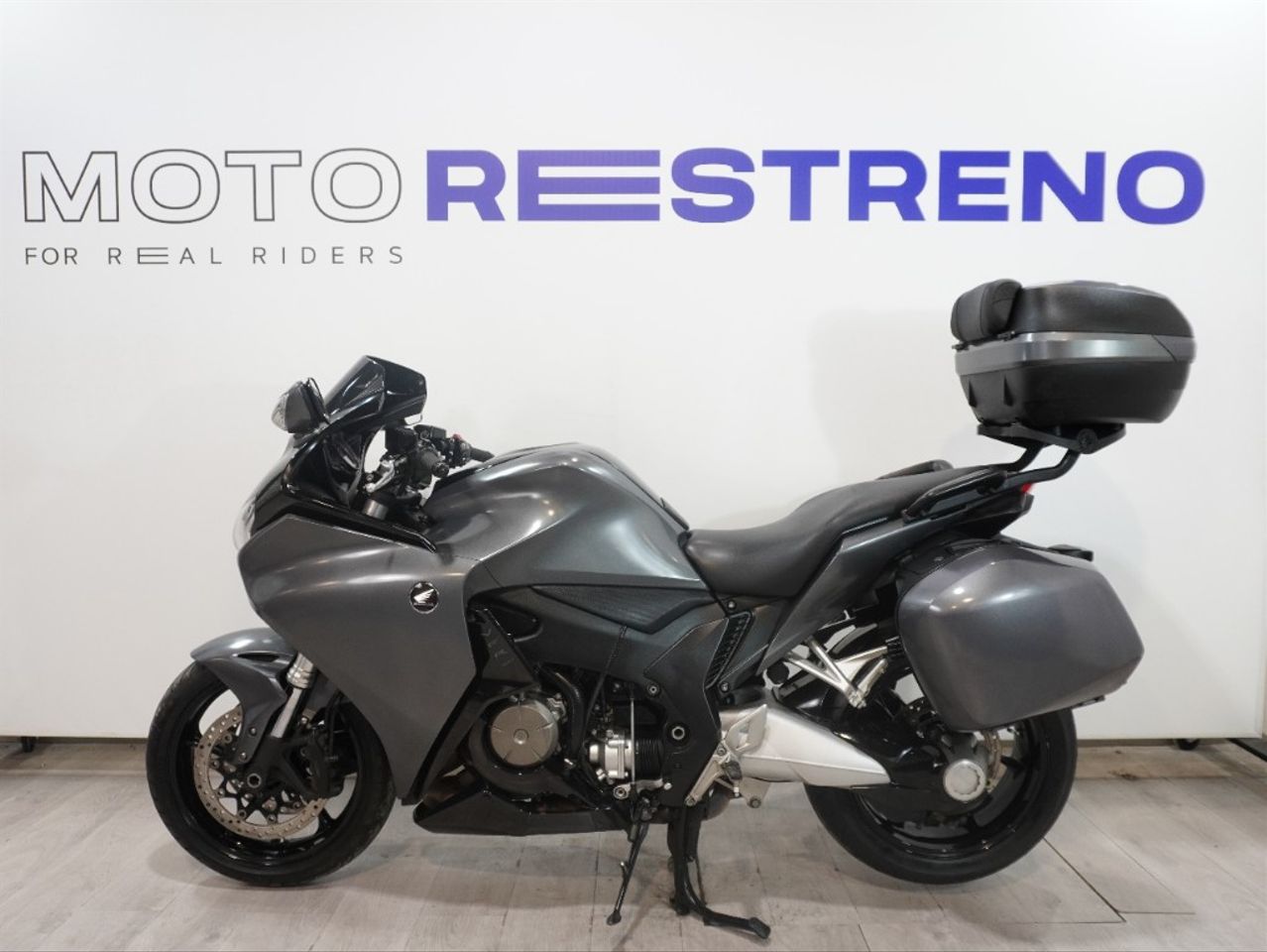 Ver moto HONDA VFR 1200 F
